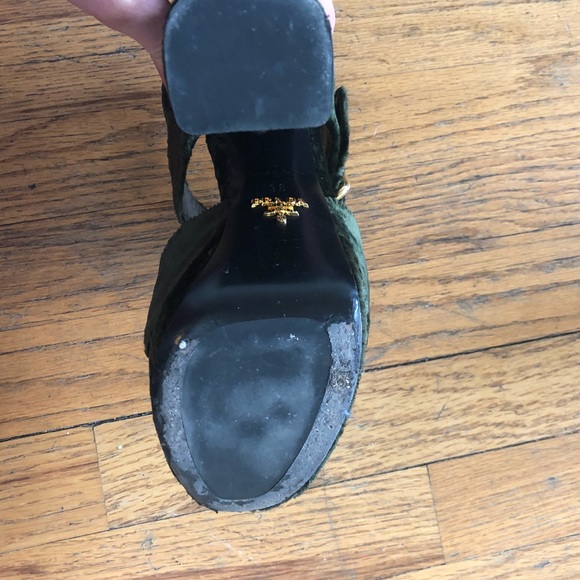 PRADA- Crushed Green Velvet Platform Pumps - Picture 3 of 4